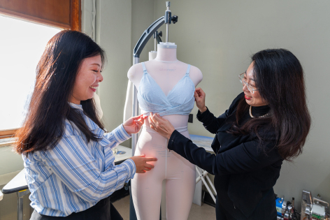 ISU researchers working in apparel design lab